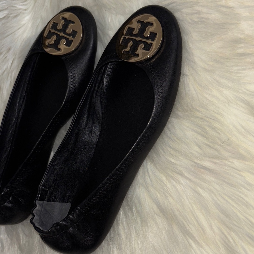 Tory Burch Black Leather Logo Disc Ballet Flats - Picture 4 of 9